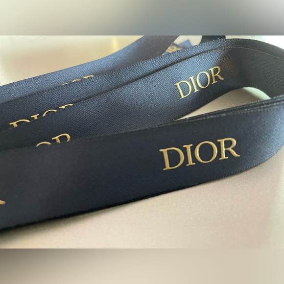Dior ribbon - Picture 2 of 3